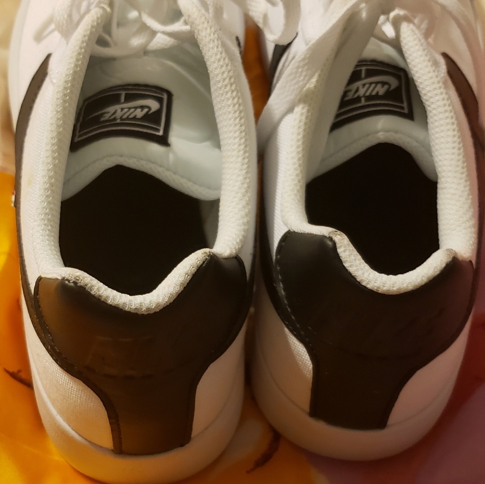 NIKE 👟 👟 - Picture 6 of 8
